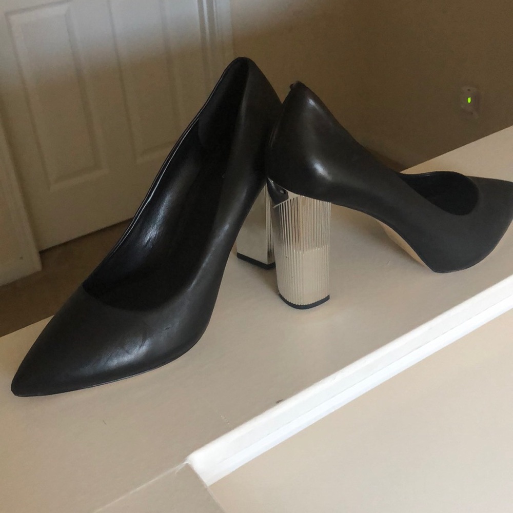 Michael Kors pumps